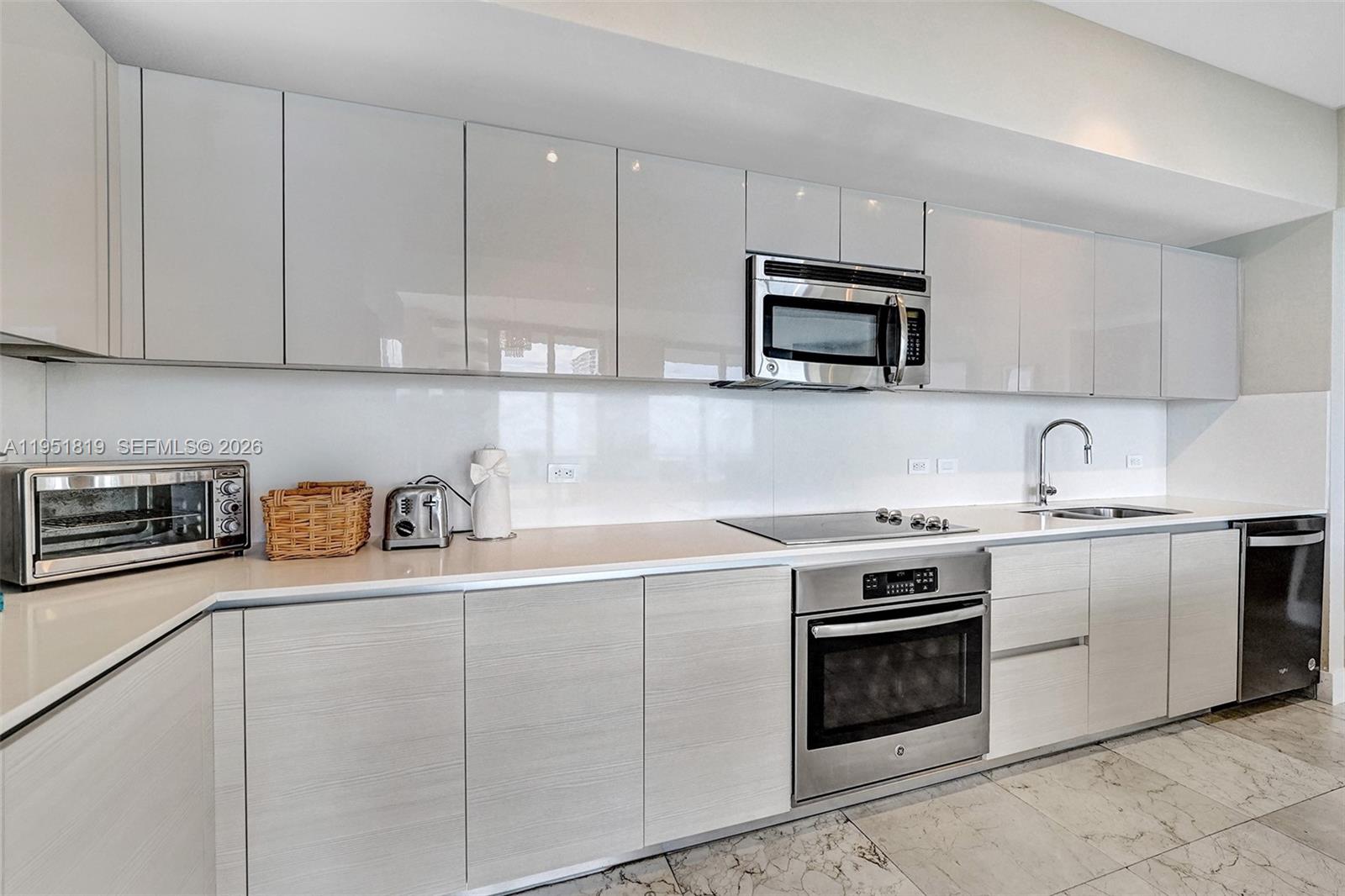 BEACHWALK CONDOMINIUM - Residential