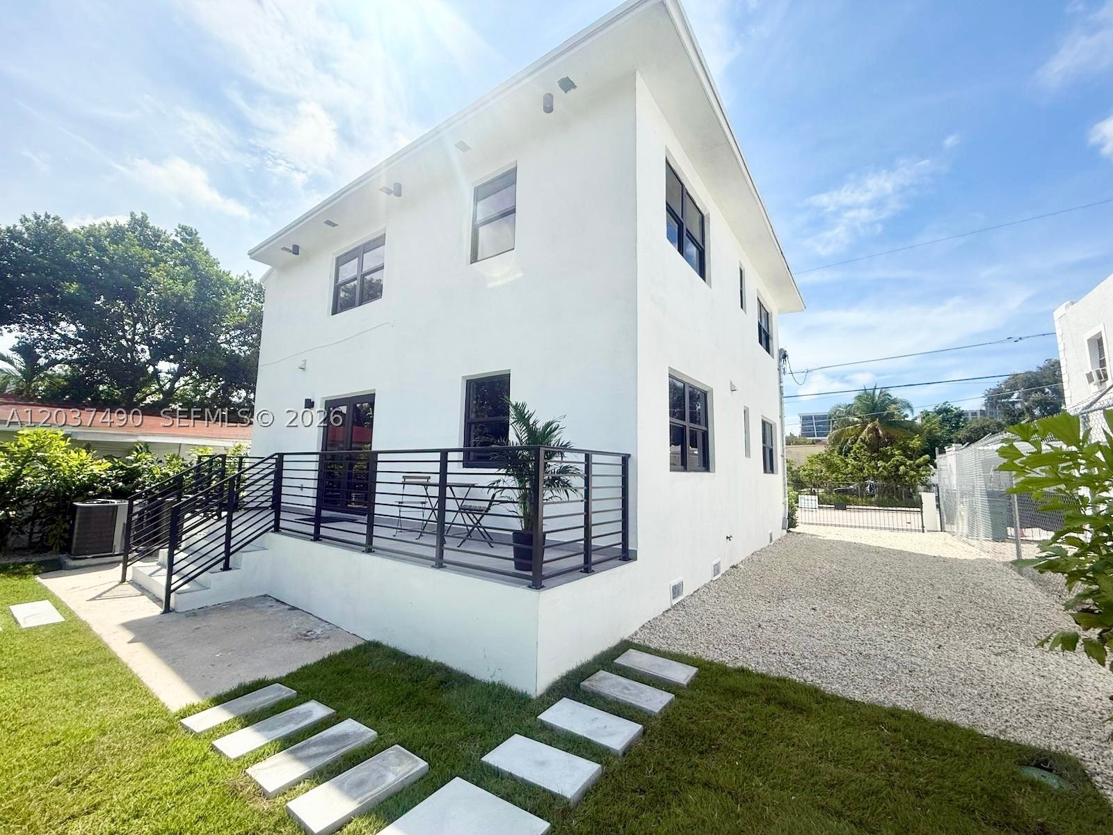 243 NW 32nd St