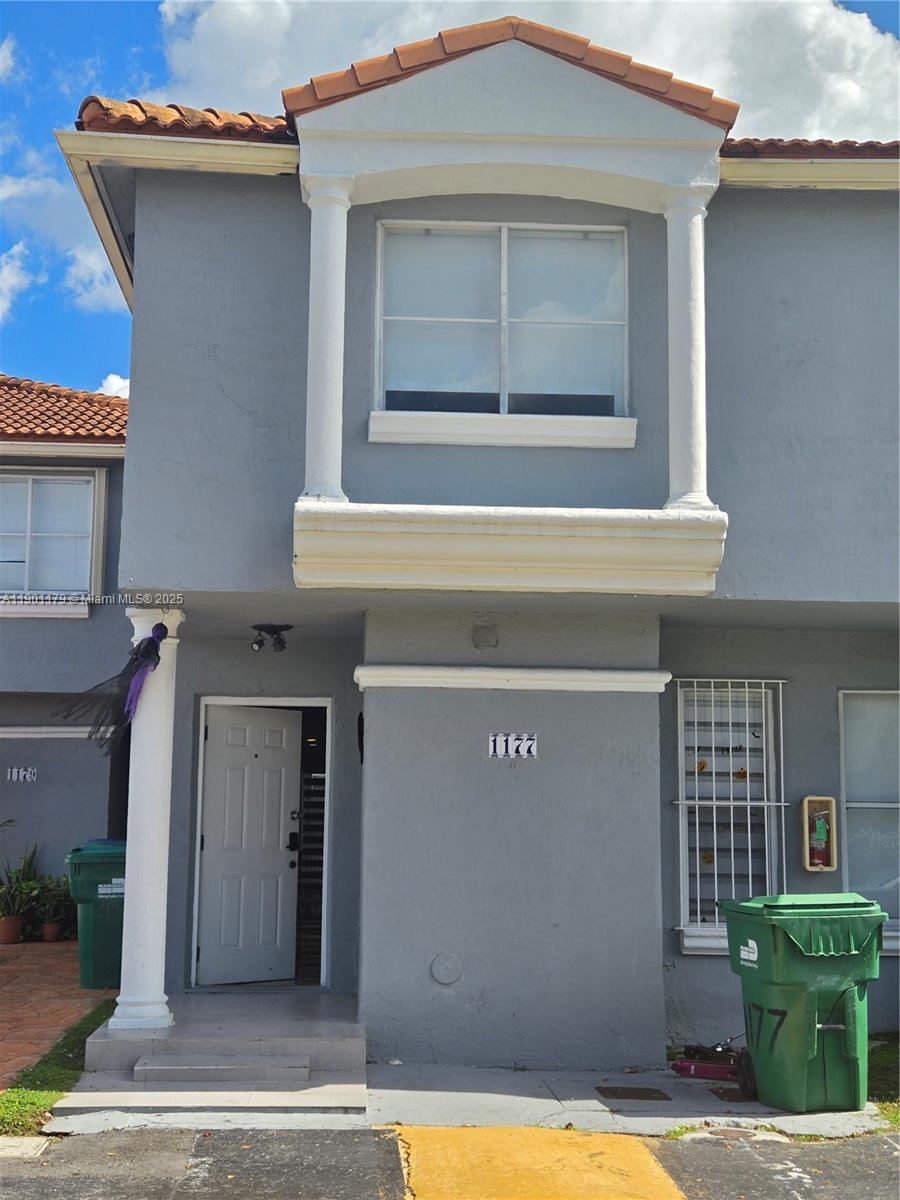 MARINA REAL CONDO NO 5 - Residential Lease