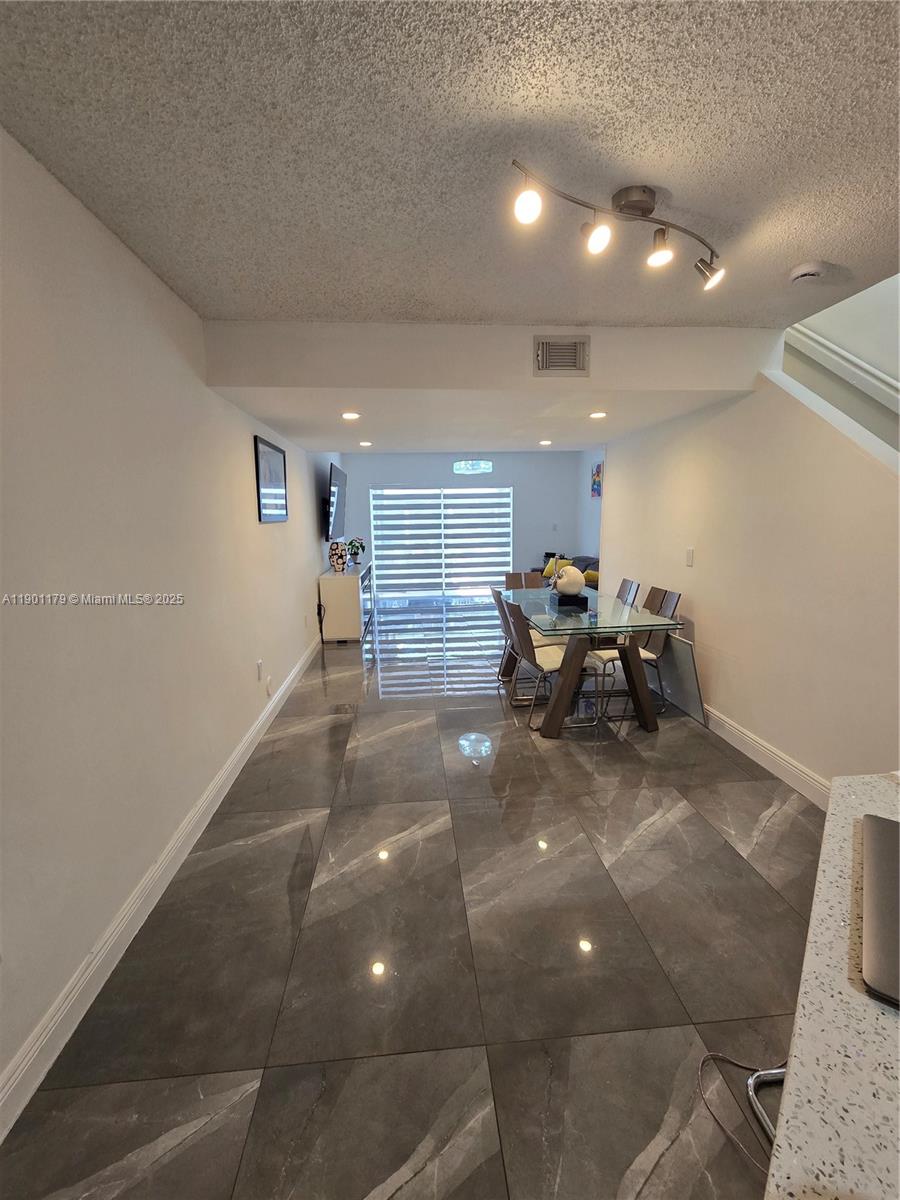 MARINA REAL CONDO NO 5 - Residential Lease