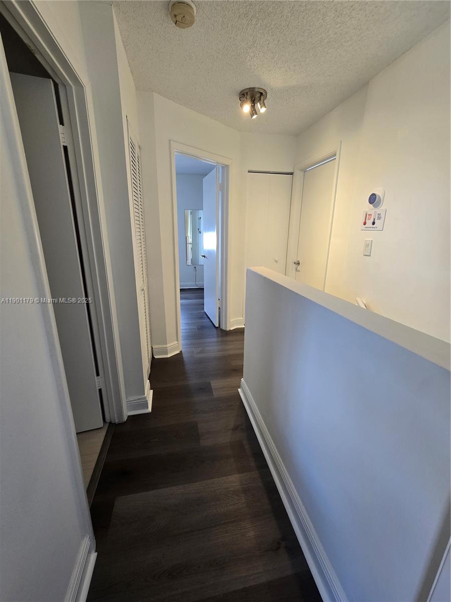 MARINA REAL CONDO NO 5 - Residential Lease