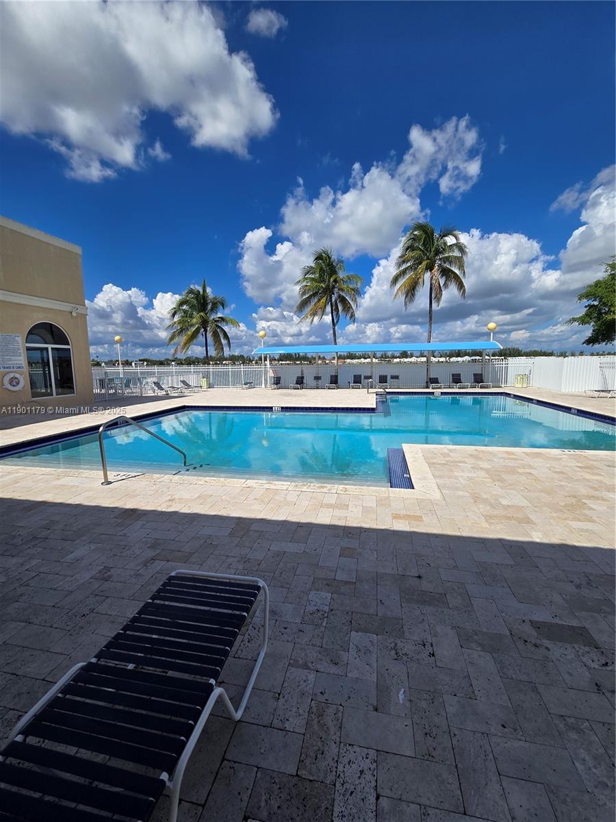 MARINA REAL CONDO NO 5 - Residential Lease