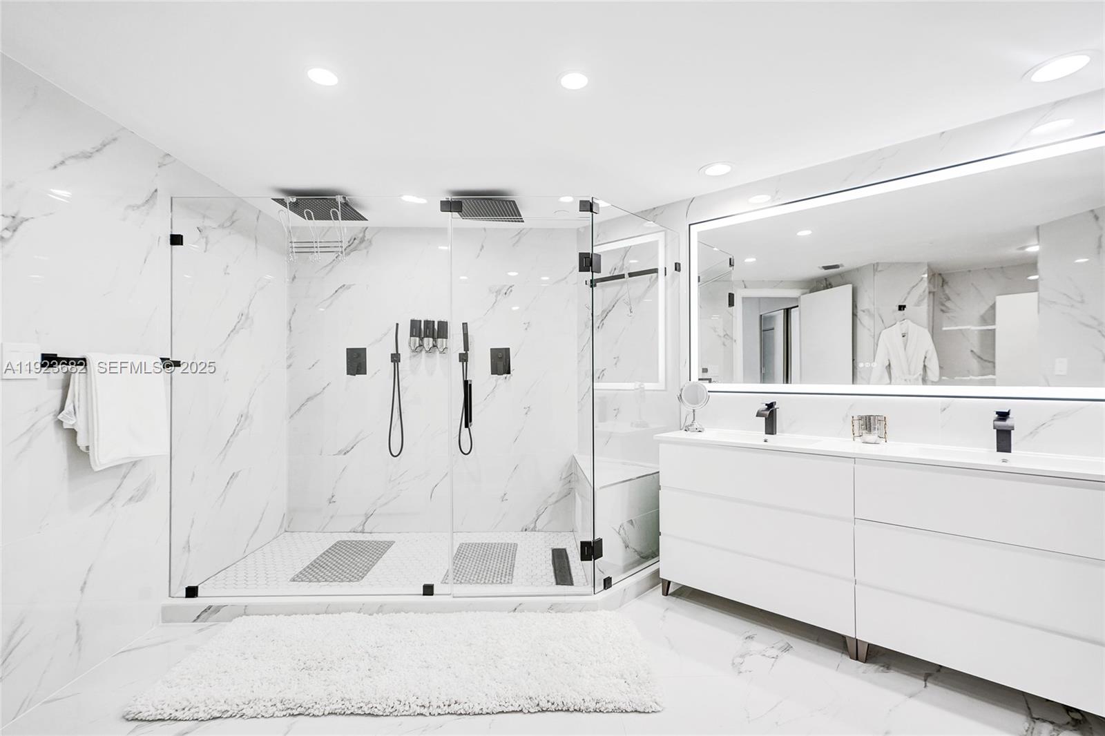 4000 Island Blvd 2301