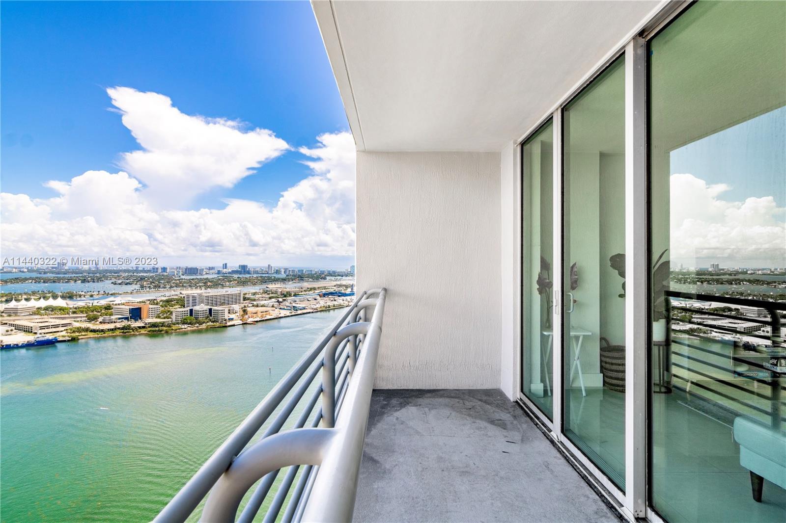 335 S Biscayne Blvd 3900