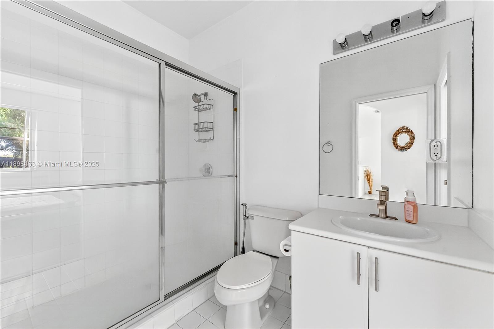 VILLAS DEL CAMPO SUB - Residential Lease