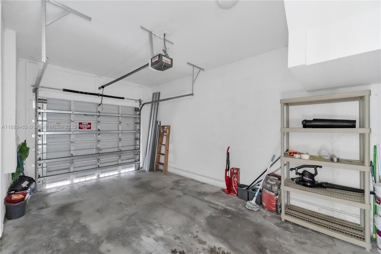 VILLAS DEL CAMPO SUB - Residential Lease