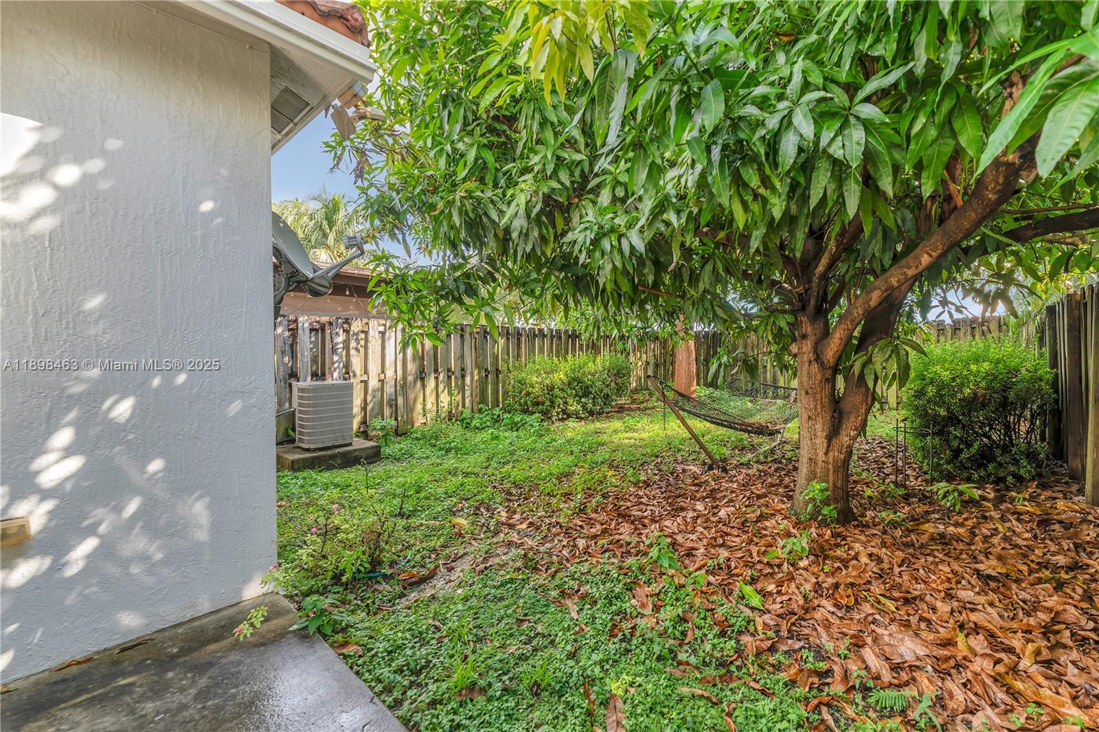 VILLAS DEL CAMPO SUB - Residential Lease