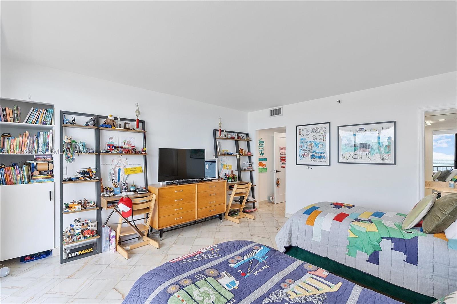 JOCKEY CLUB III CONDO - Residential