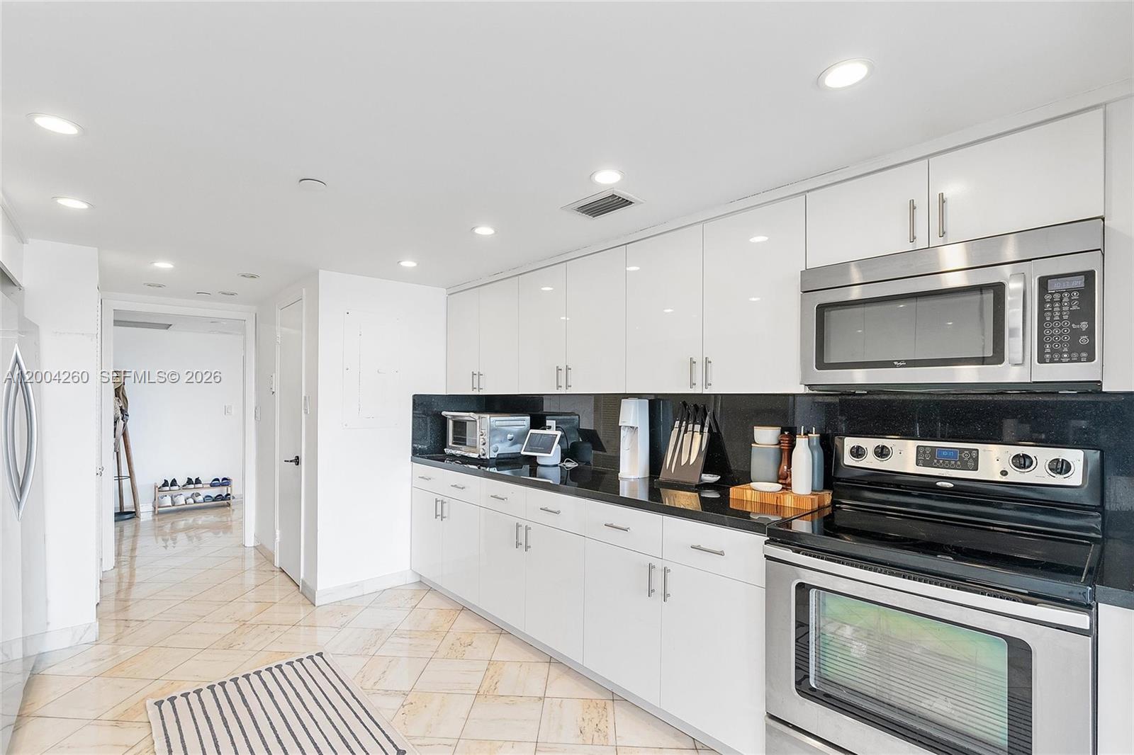 JOCKEY CLUB III CONDO - Residential