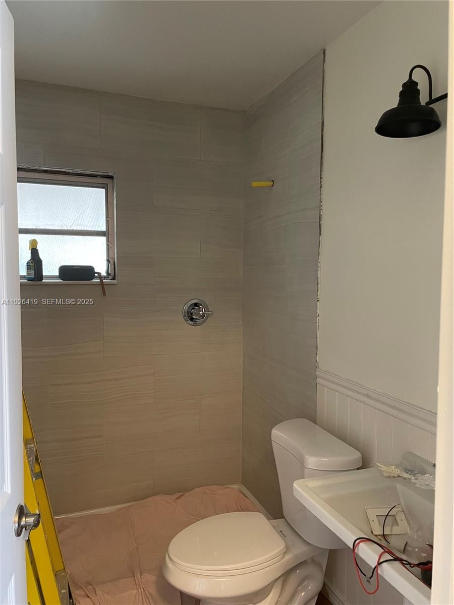 ST JAMES COURT - Residential Lease