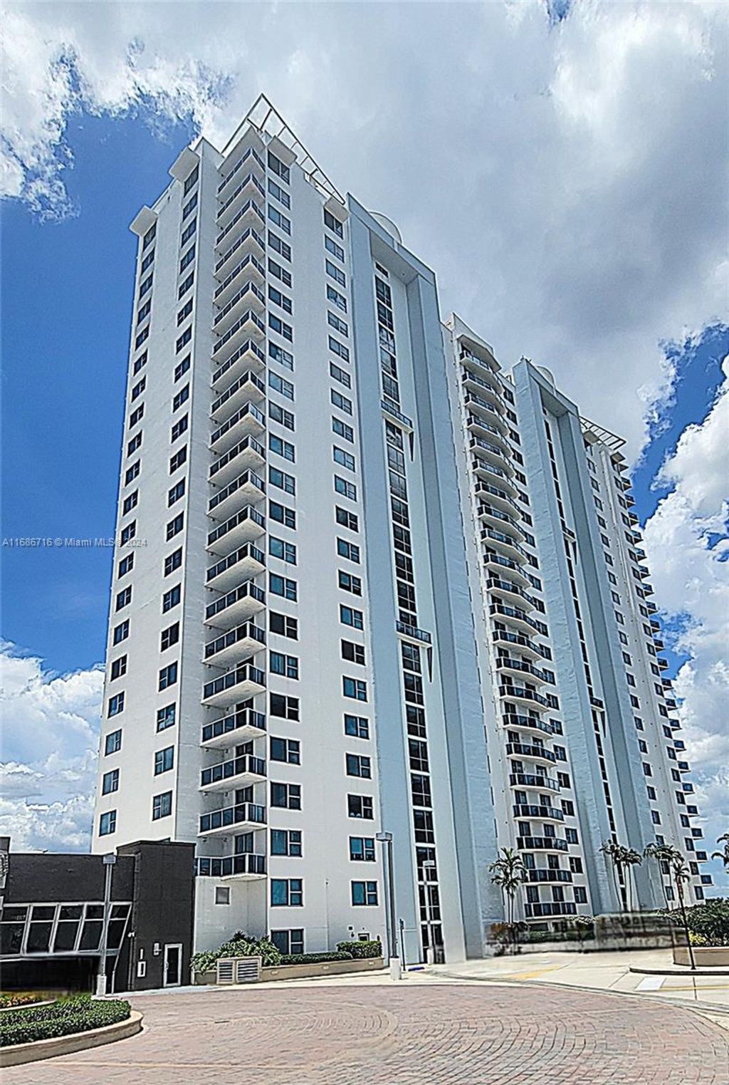 Photo of 2641 N Flamingo Rd #2402N, Sunrise, FL 33323 (MLS # A11686716)