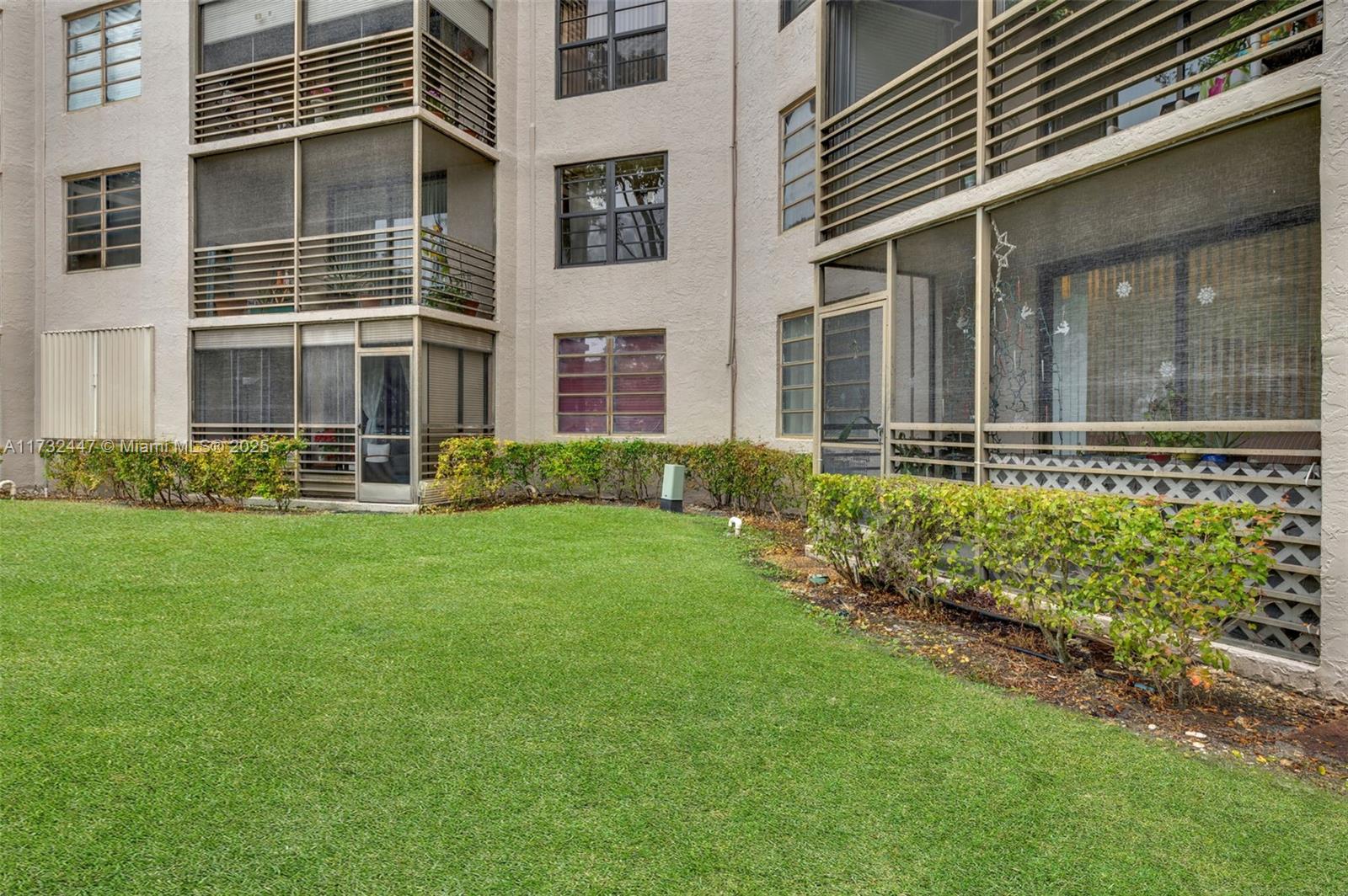 COLONY POINT 3 CONDO - Residential