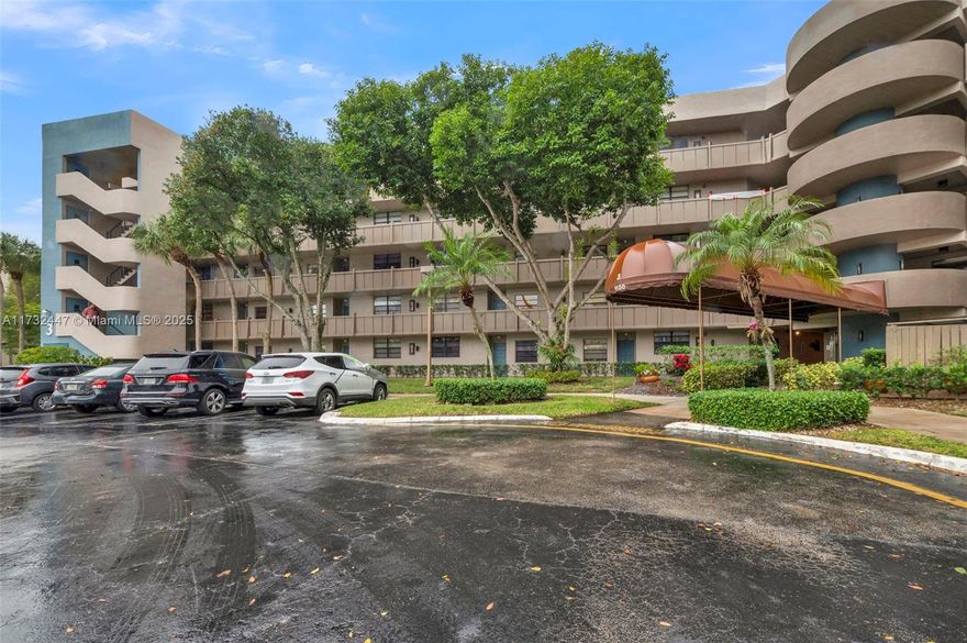 Amazing and beautiful well kept unit. 1 bedroom + a convertible Den with bathroom and closet inside the room. Easy to convert into a second bedroom. First floor unit, screened porch, beautifully updated, white appliances, all tiled, brand new A/C 2024, lots of closet space, and cabinetry. Electric tankless water Heater. Recently upgraded appliances, washer and dryer. Water and basic cable are included with monthly fee. HOA requires a minimum 20% down payment. Colony Point 55+ Adult Community, resort style amenities including pool, racquetball, sauna, billiard, gym, library, theater, tennis, jacuzzi, and jogging paths. No Trucks, No Leasing, No Pets. AS IS with the right to Inspect. Easy to show please call/text Listing Agent or do show assist.