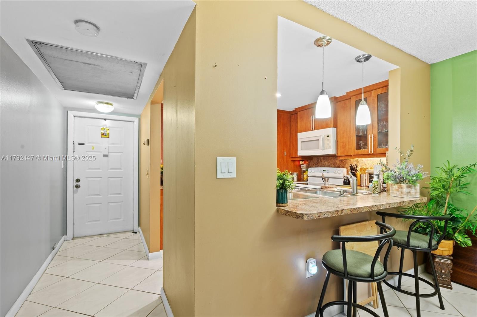 COLONY POINT 3 CONDO - Residential