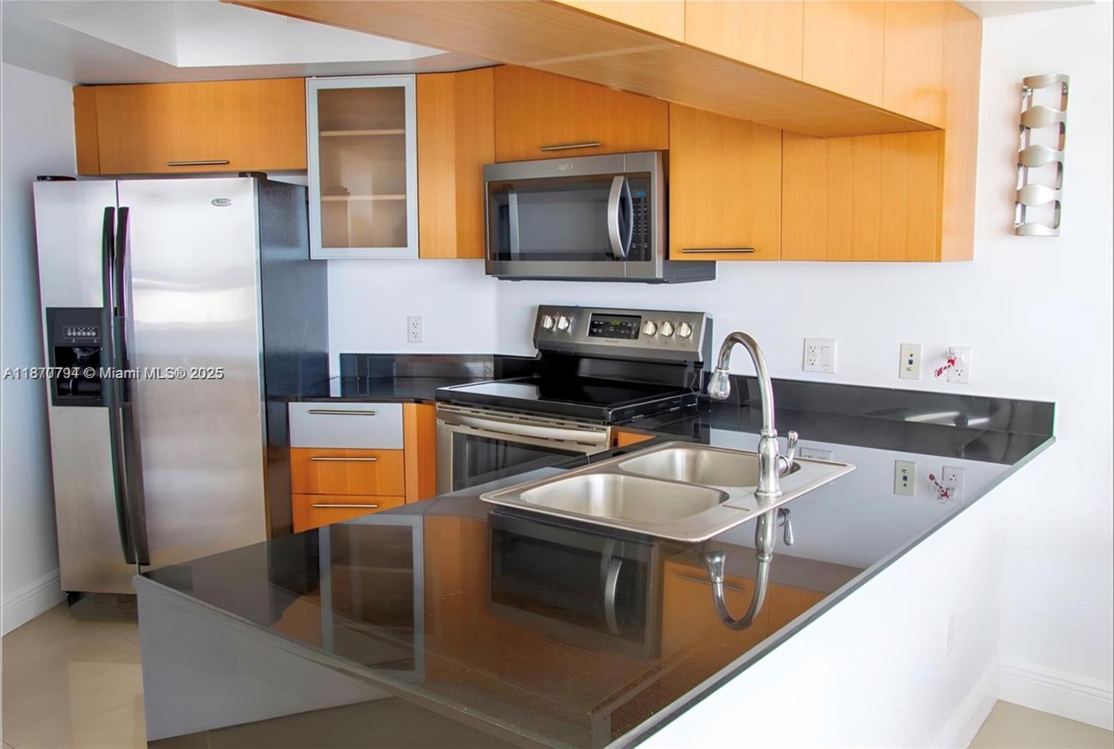 1750 N Bayshore Dr 2601