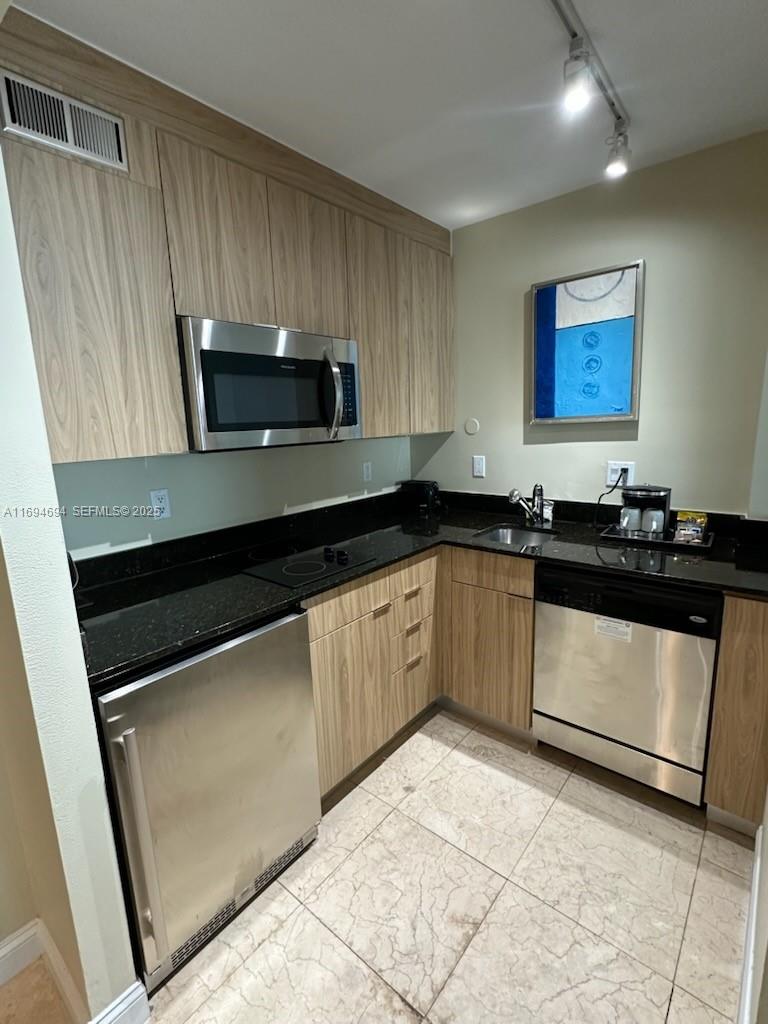 GALLERY ONE CONDO - Residential