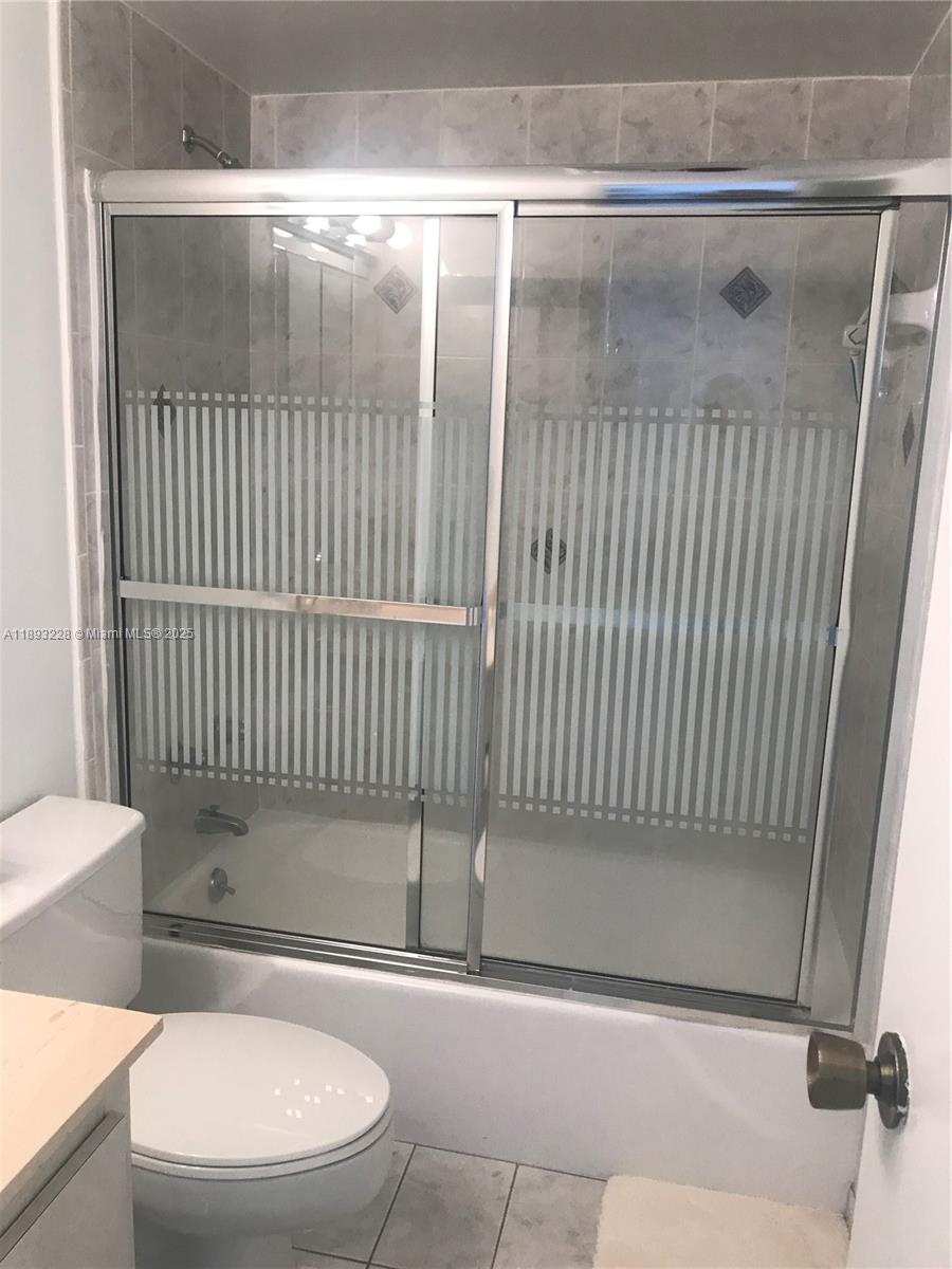 HEMISPHERES CONDO - Residential Lease