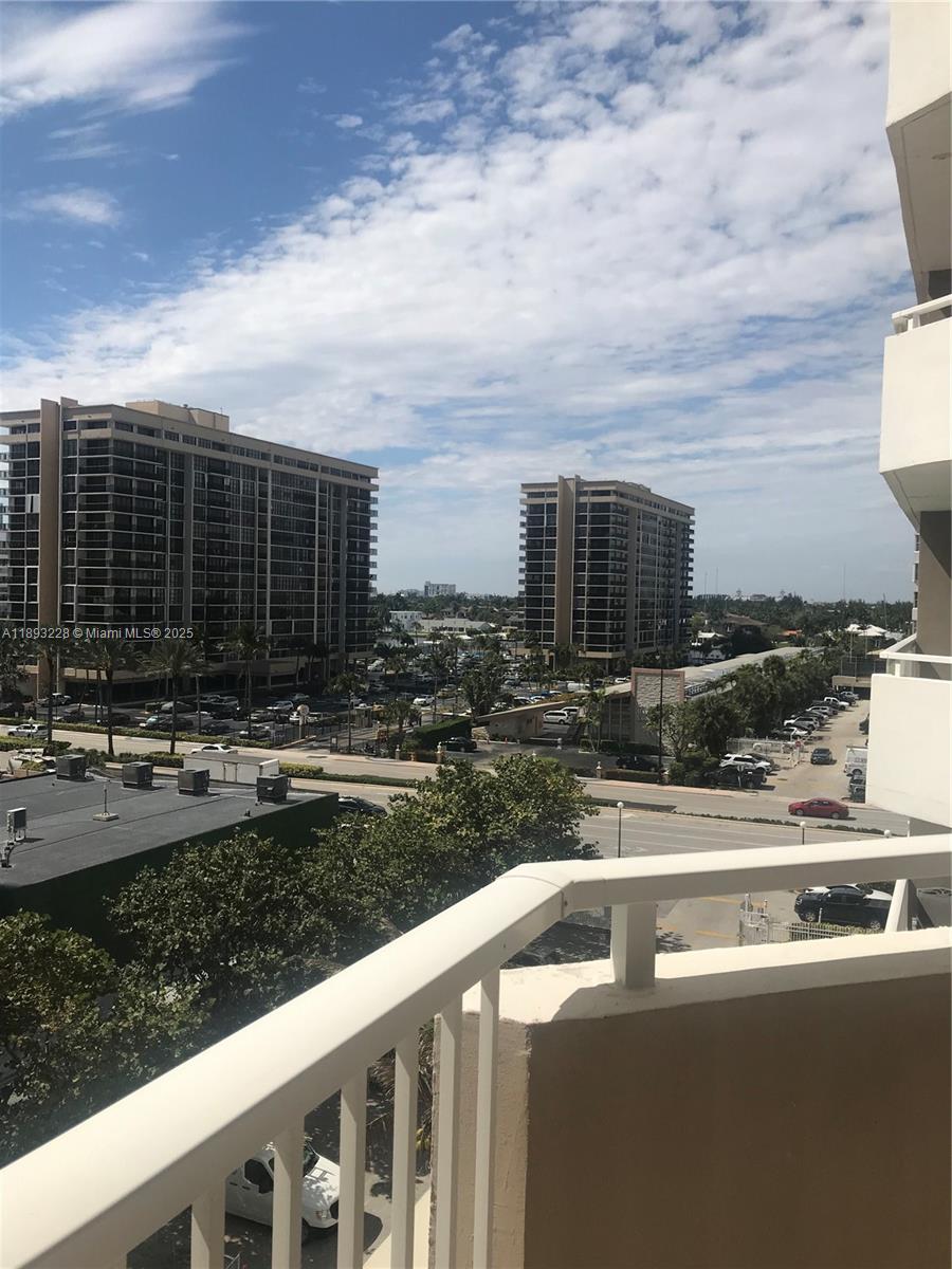 HEMISPHERES CONDO - Residential Lease