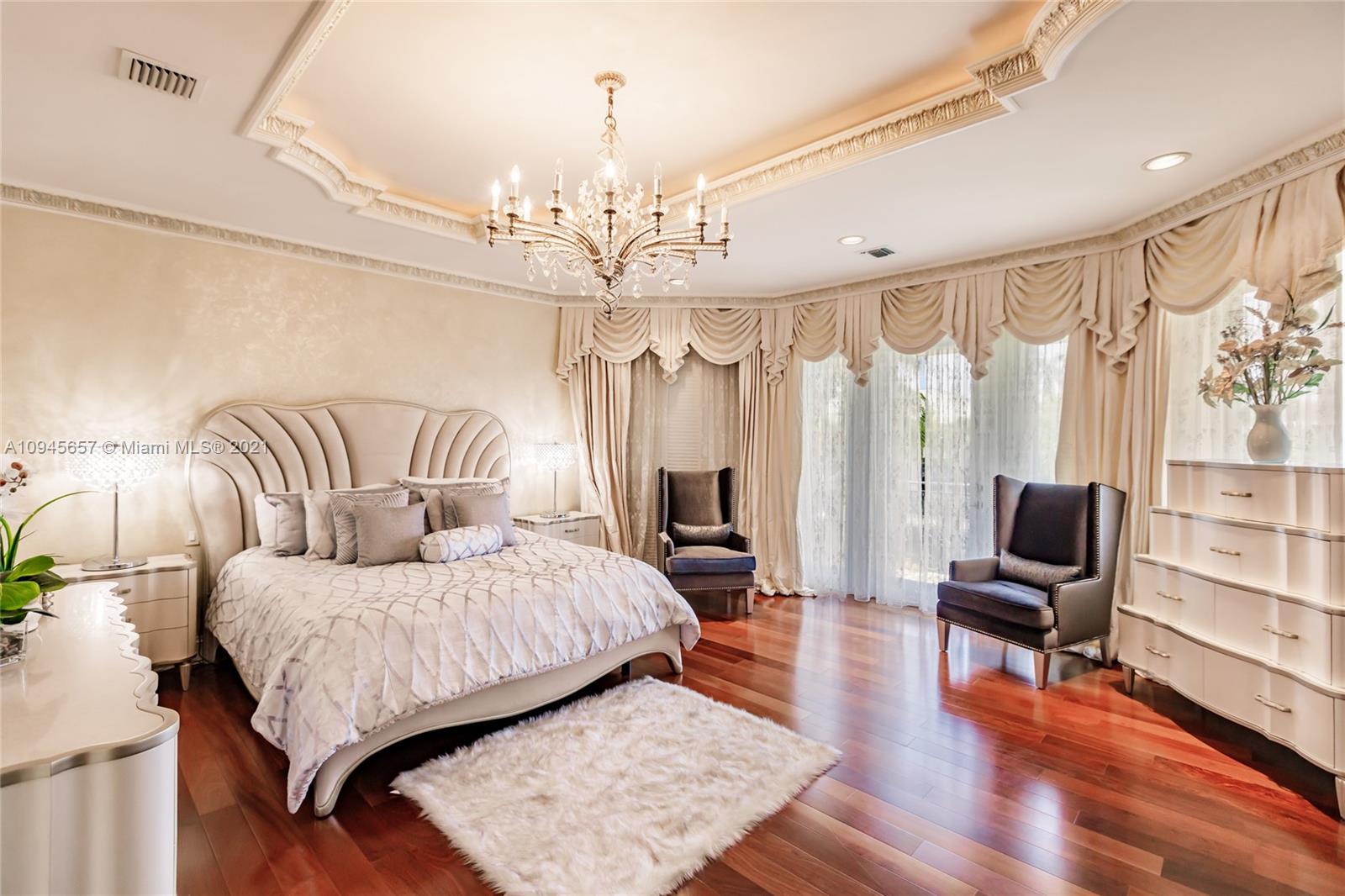 CORAL ISLES - Residential