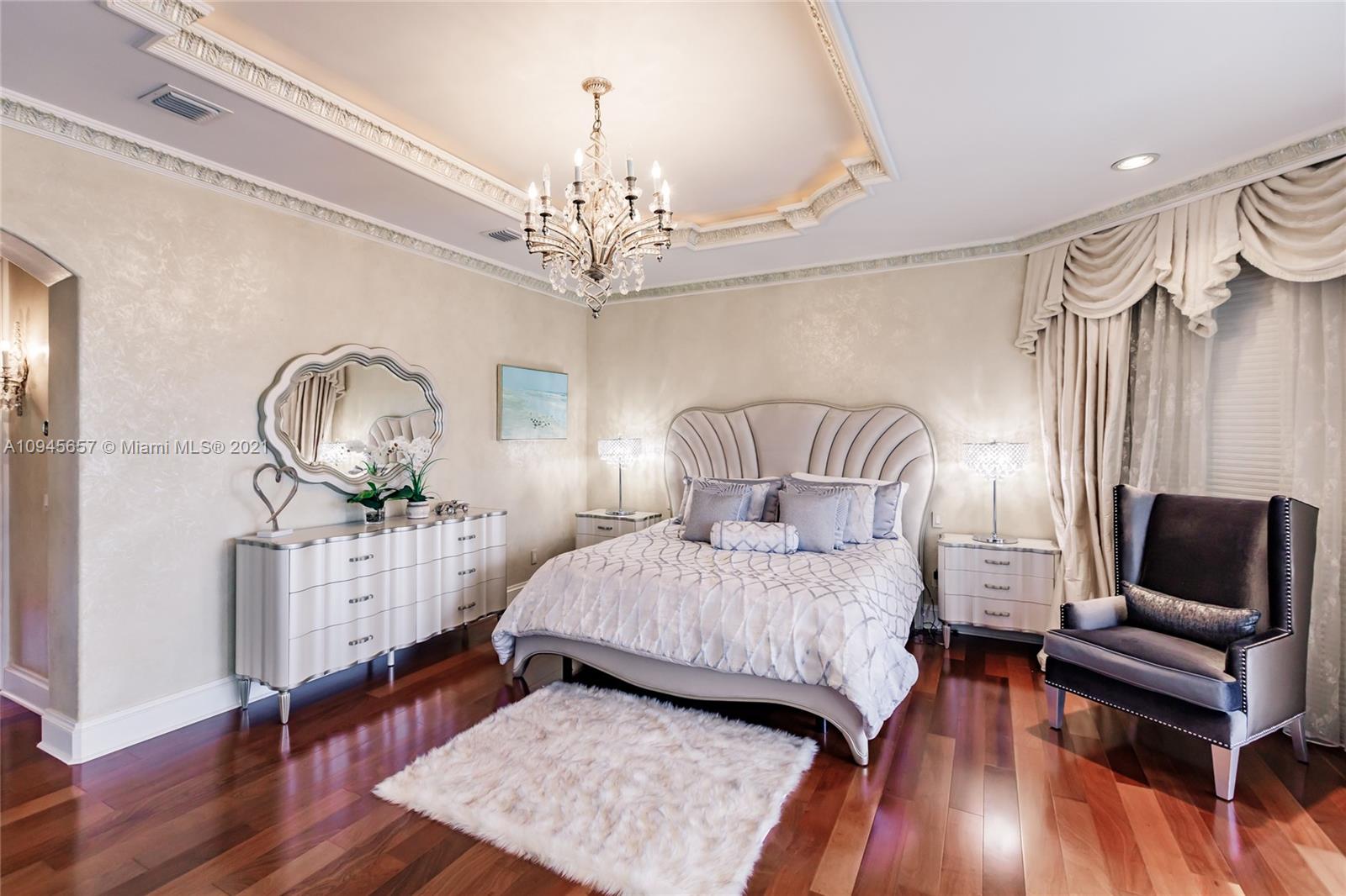 CORAL ISLES - Residential