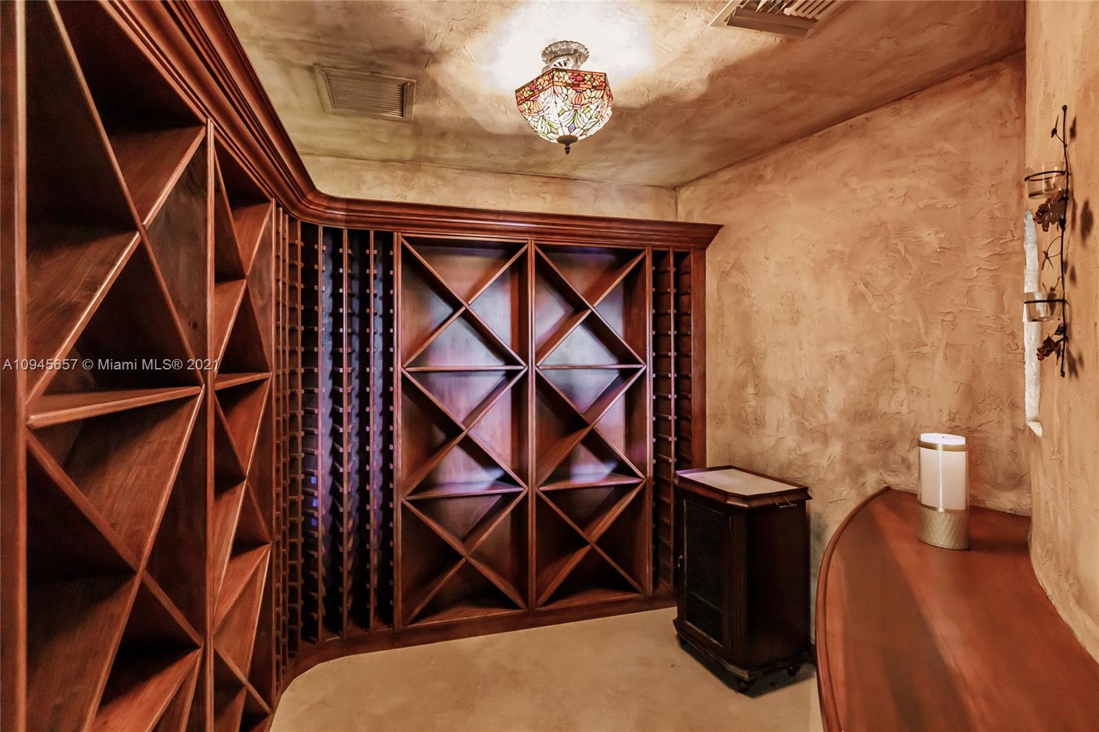 CORAL ISLES - Residential