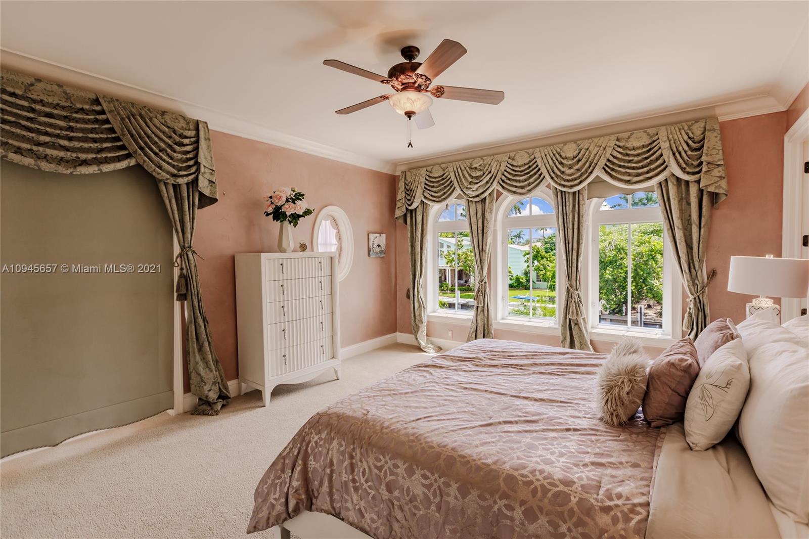 CORAL ISLES - Residential