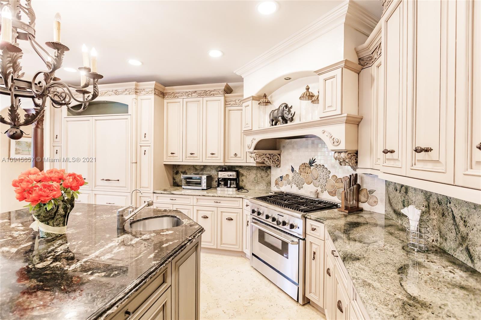 CORAL ISLES - Residential