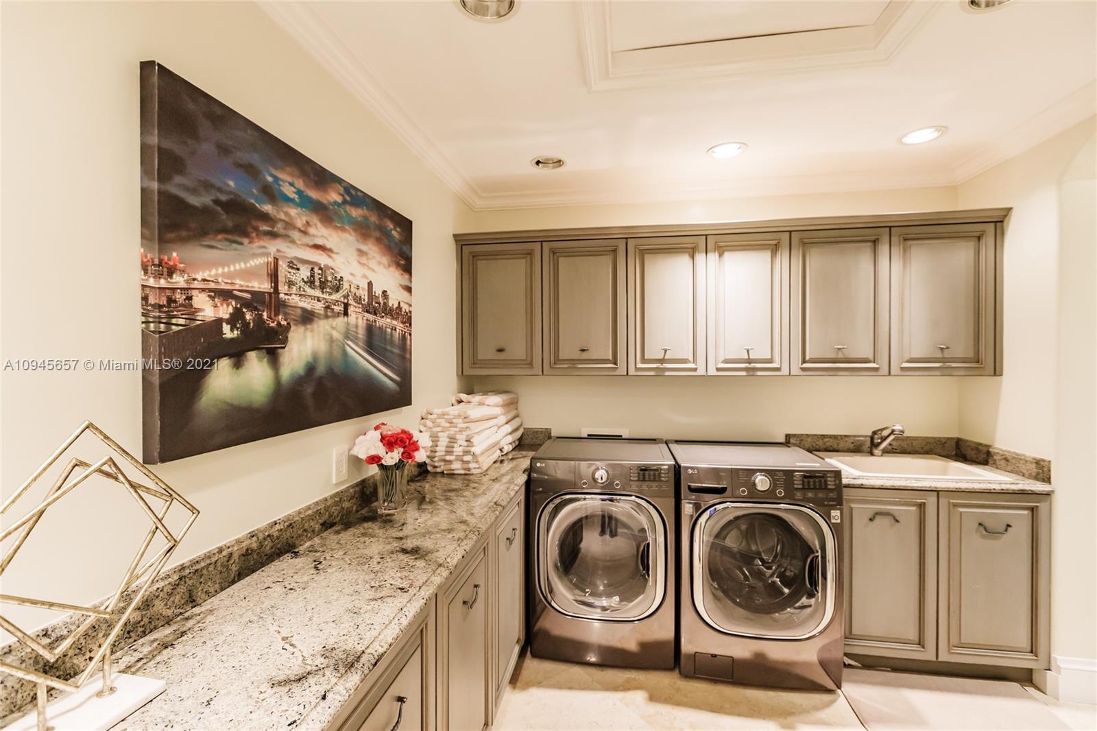 CORAL ISLES - Residential