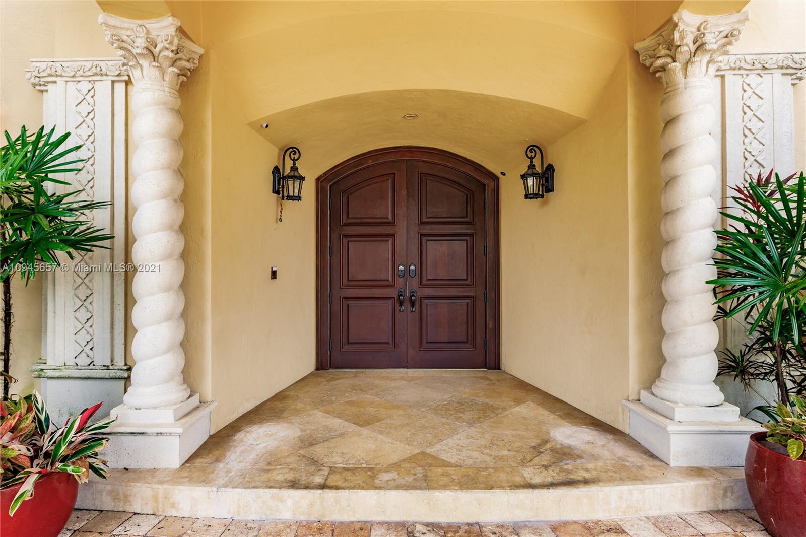 CORAL ISLES - Residential