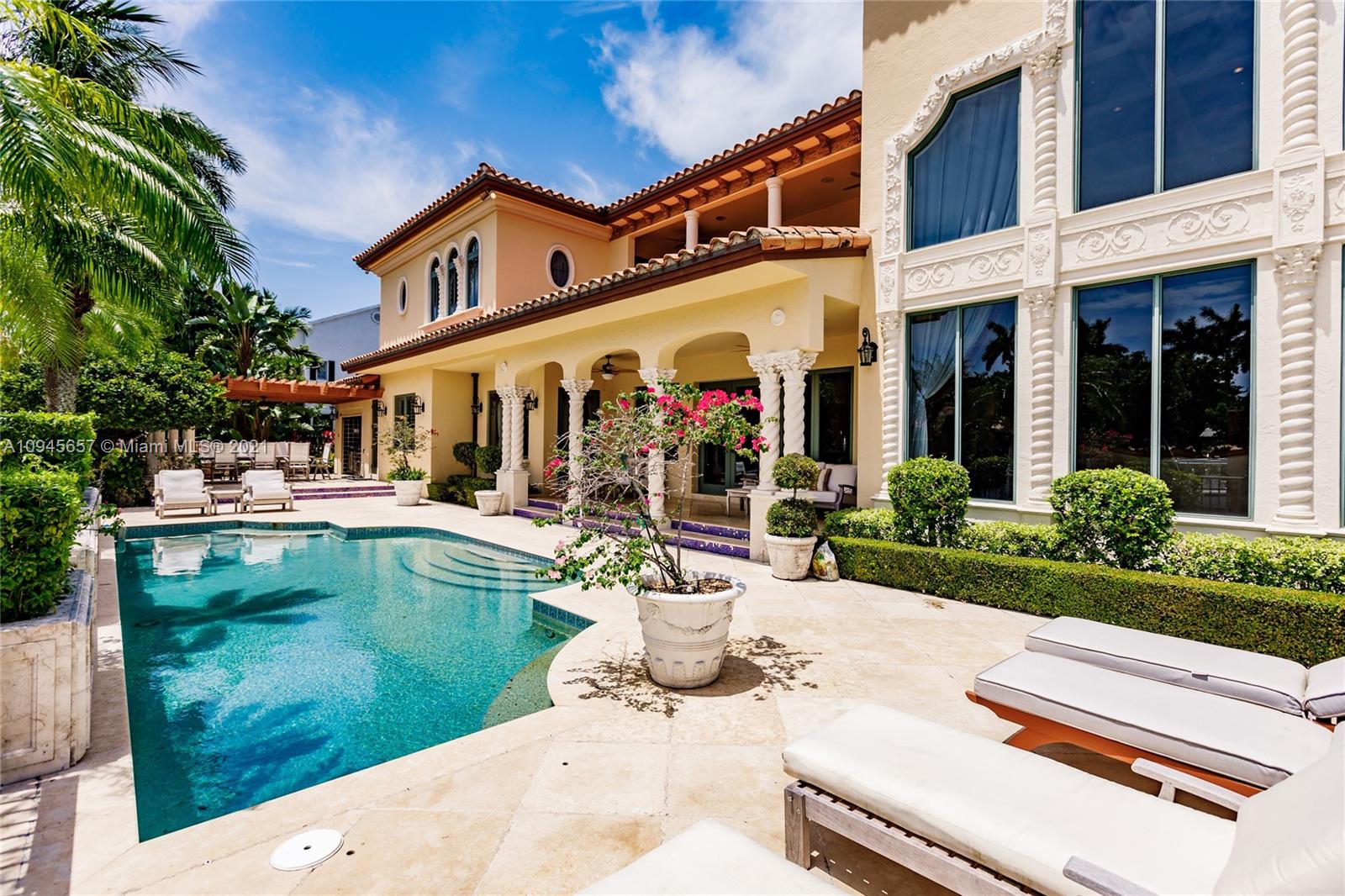 CORAL ISLES - Residential