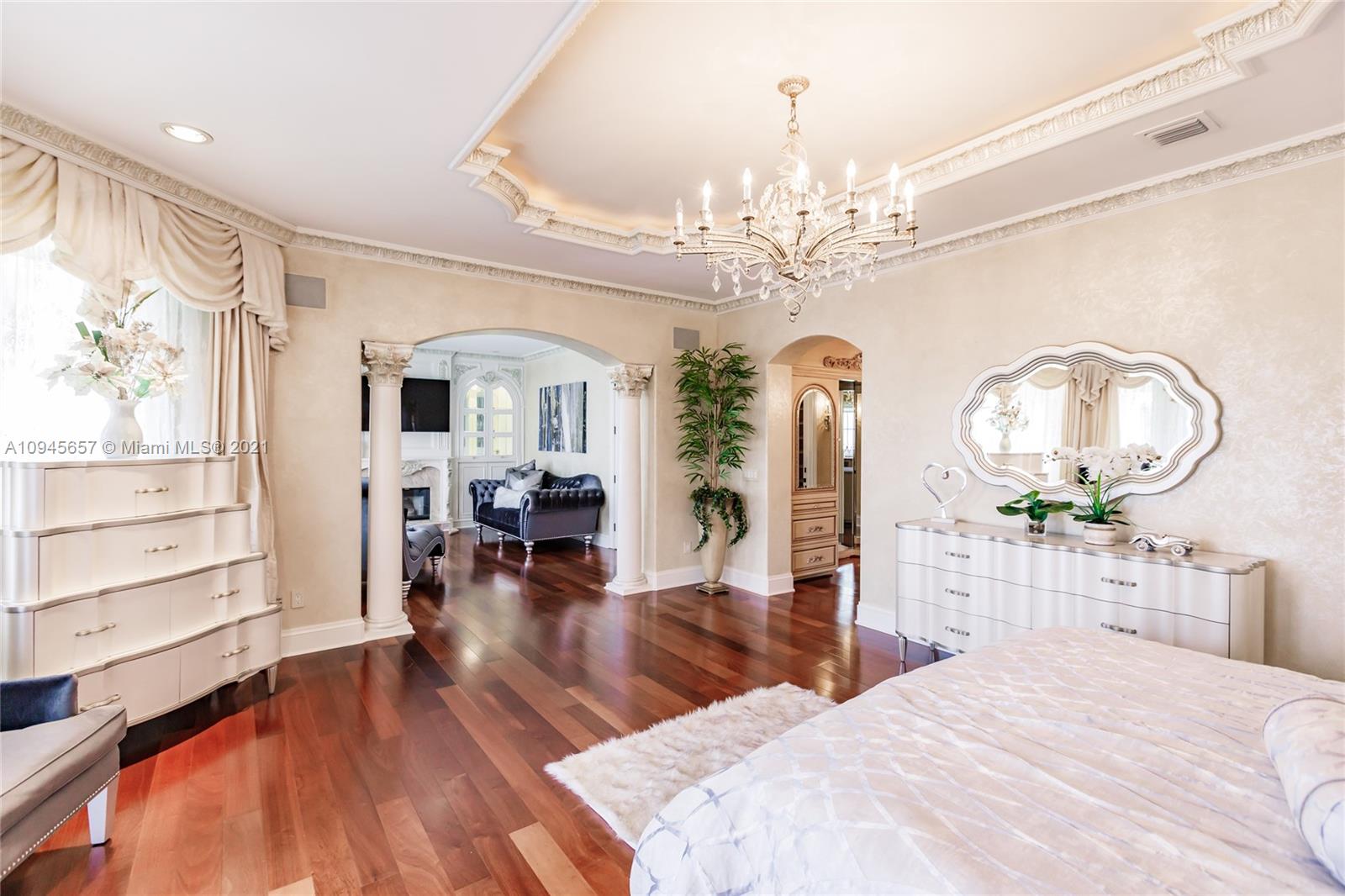 CORAL ISLES - Residential