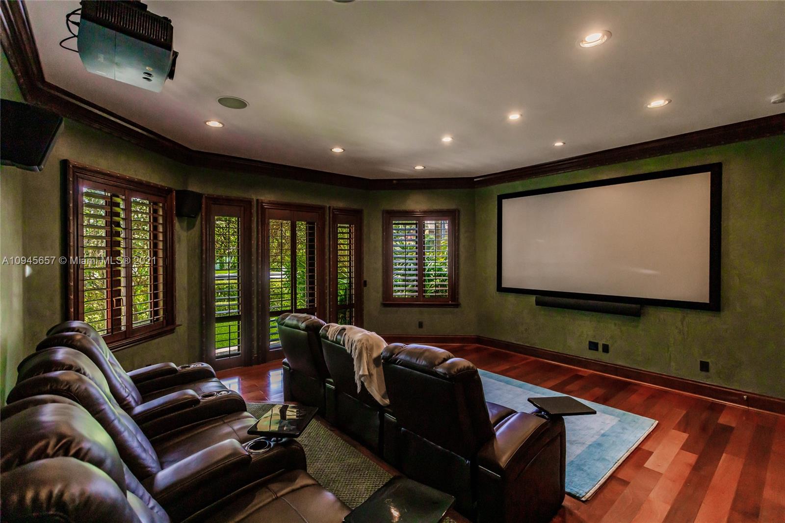 CORAL ISLES - Residential