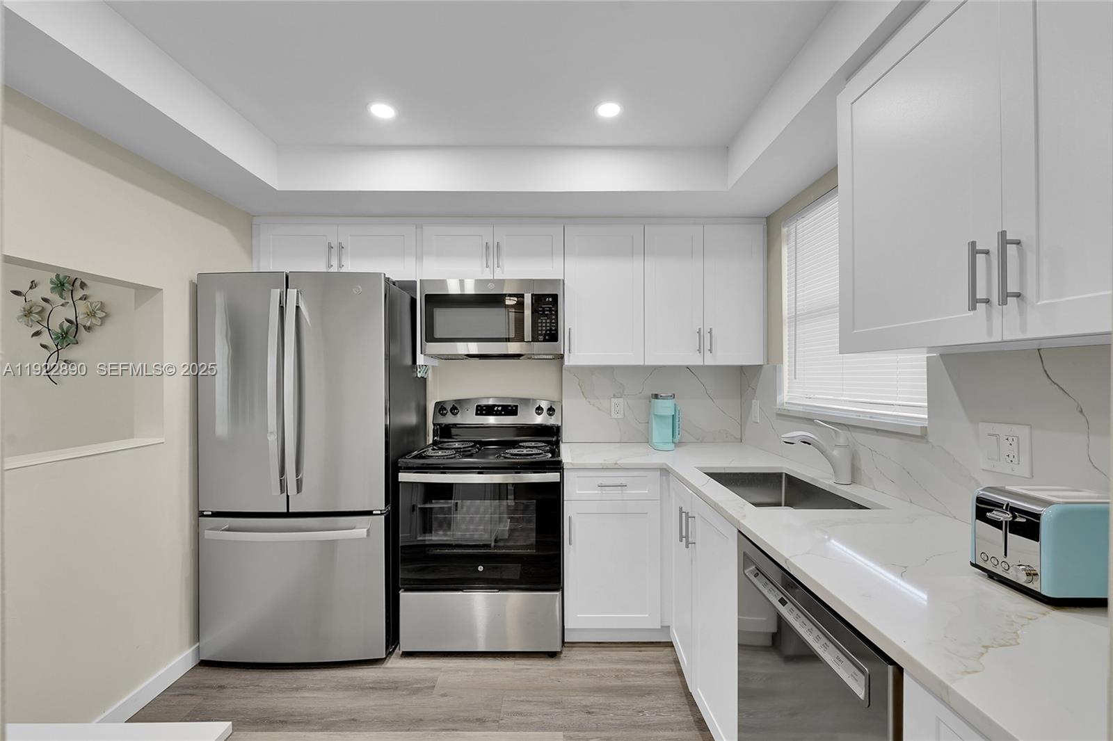 ROYAL PARK GARDENS III-H - Residential