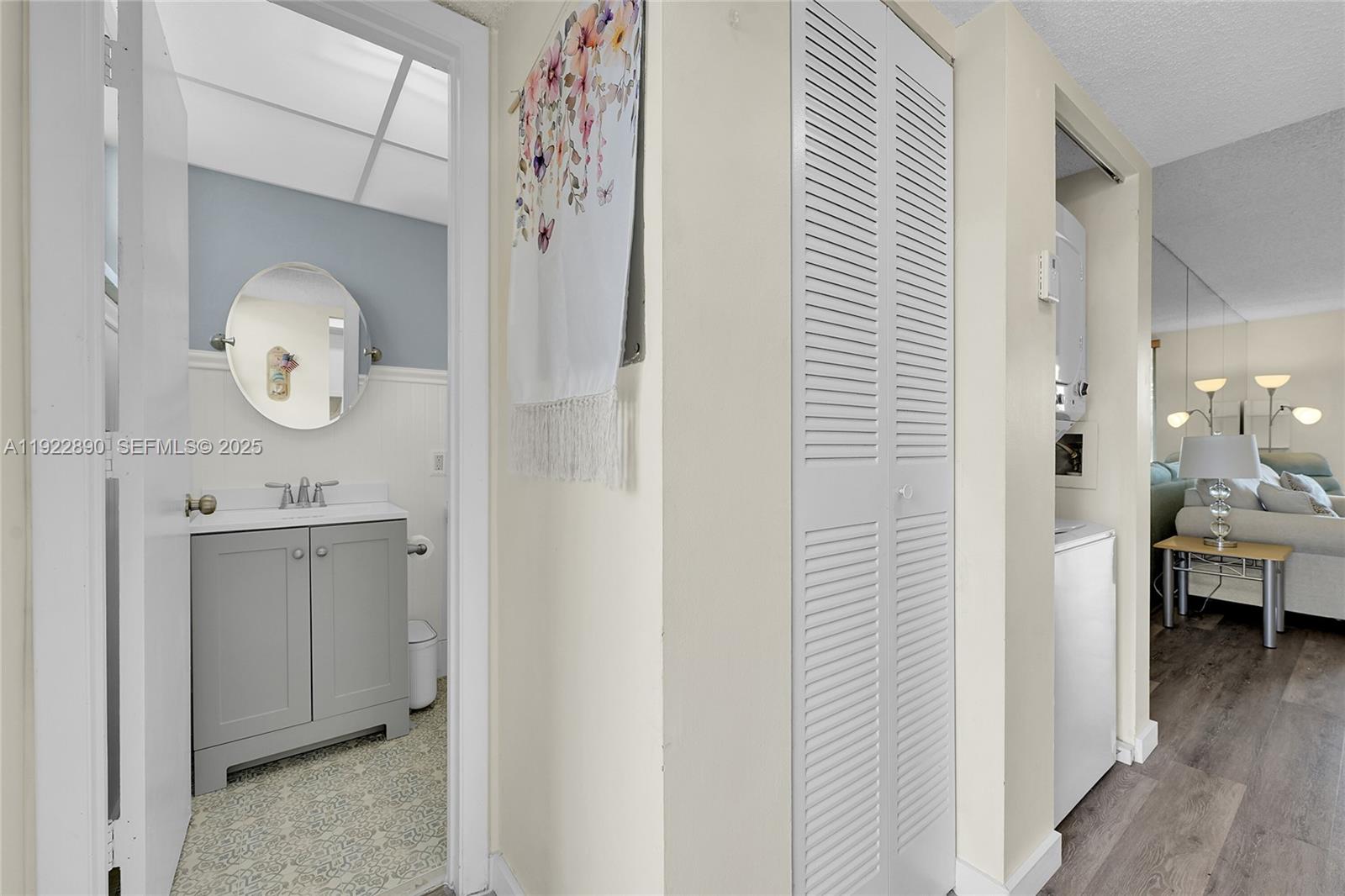 ROYAL PARK GARDENS III-H - Residential