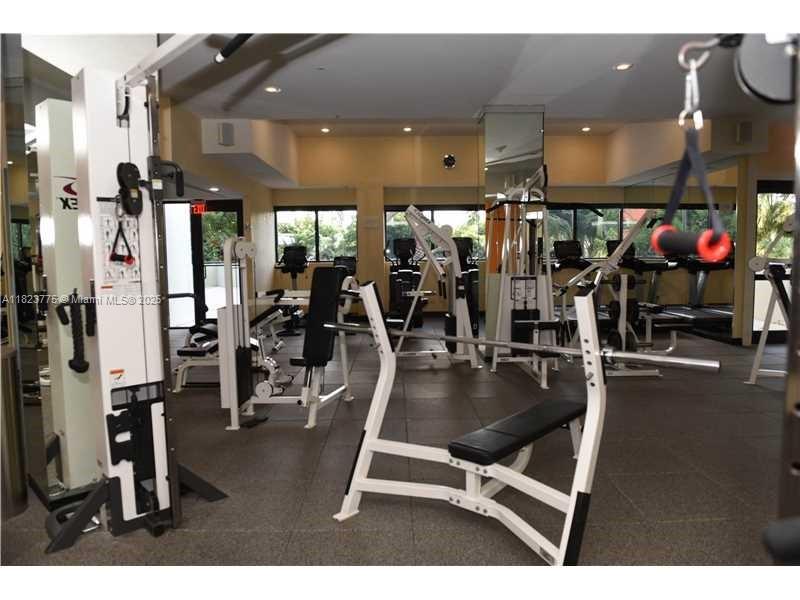 1581 Brickell Ave 2307