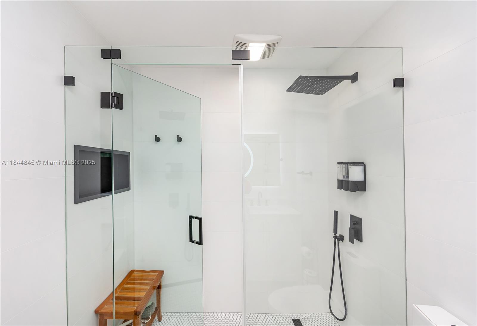 PL 1 OF EAST SPRINGS - Residential