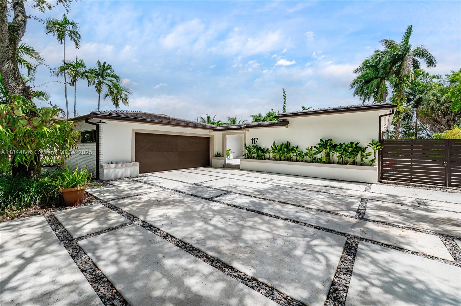 PL 1 OF EAST SPRINGS - Residential