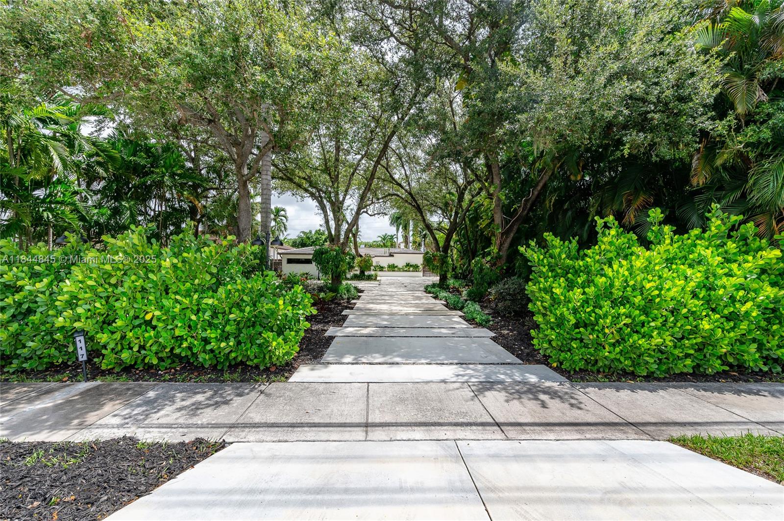 PL 1 OF EAST SPRINGS - Residential