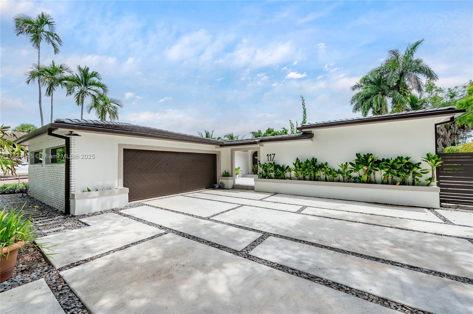 PL 1 OF EAST SPRINGS - Residential