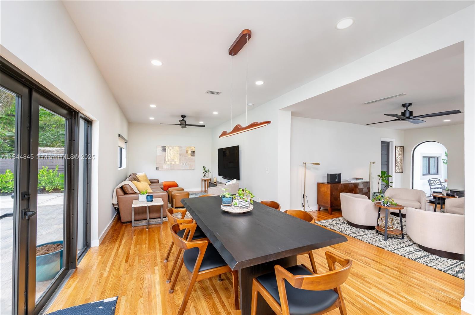 PL 1 OF EAST SPRINGS - Residential