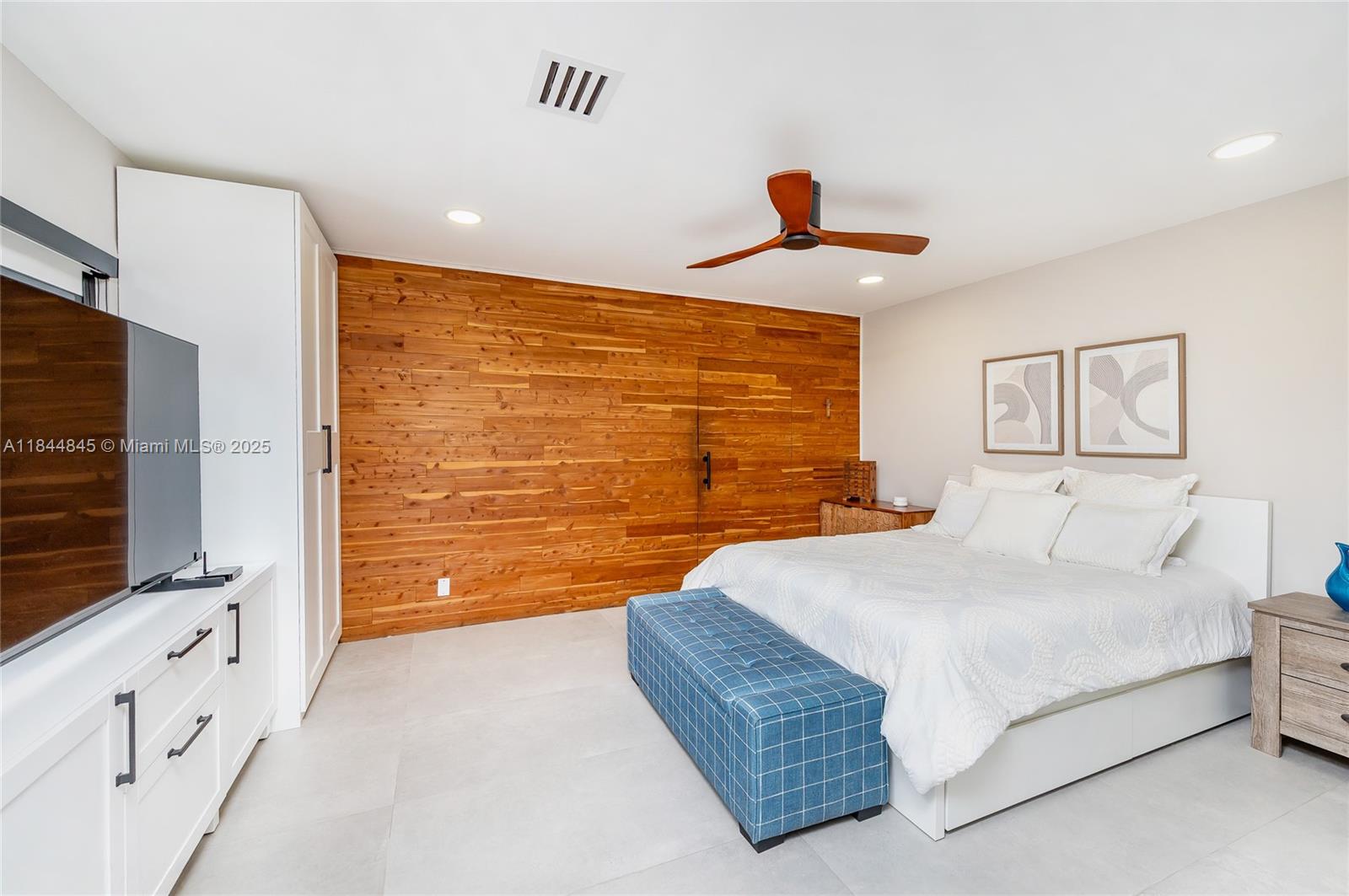 PL 1 OF EAST SPRINGS - Residential