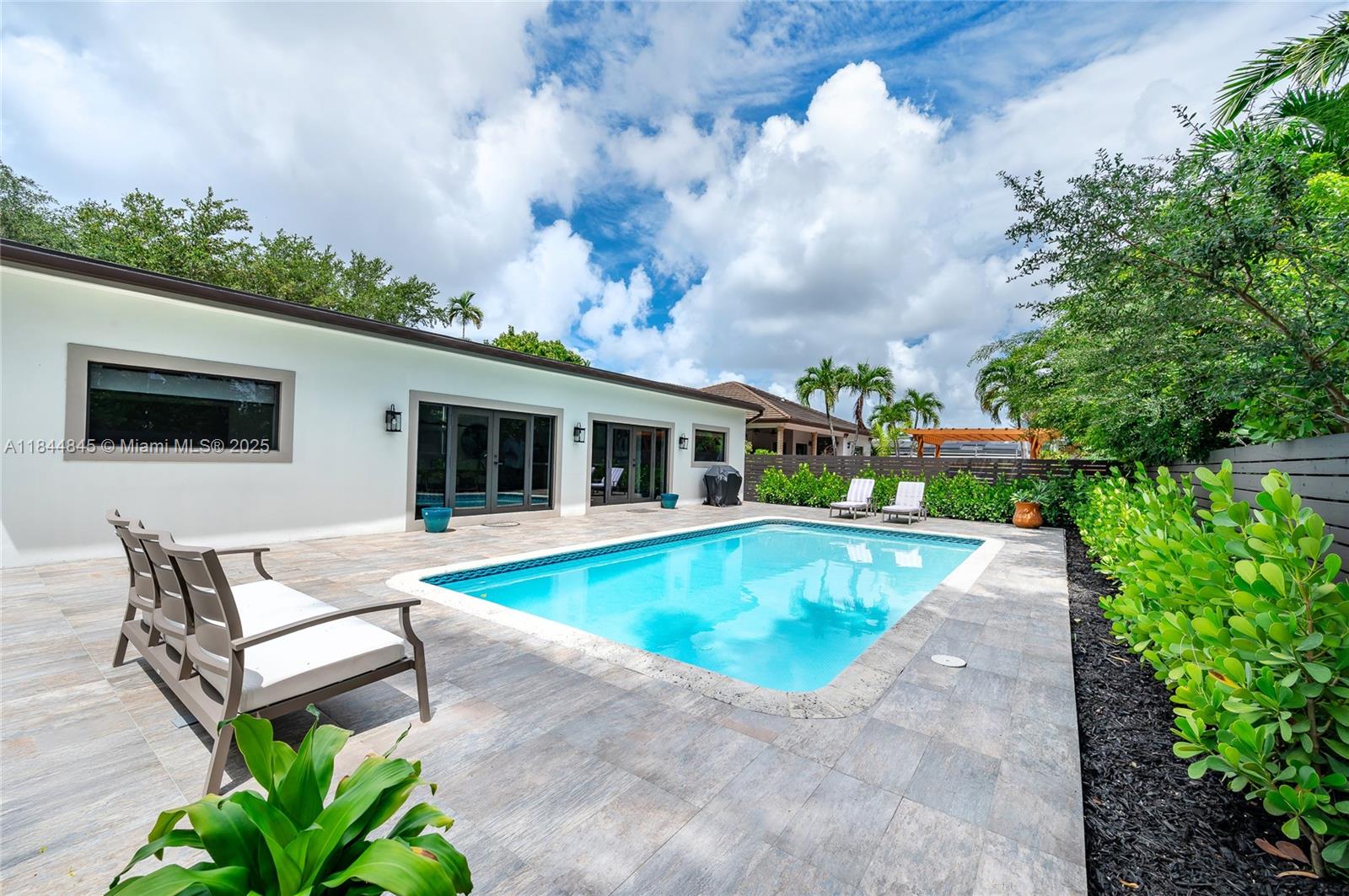 PL 1 OF EAST SPRINGS - Residential