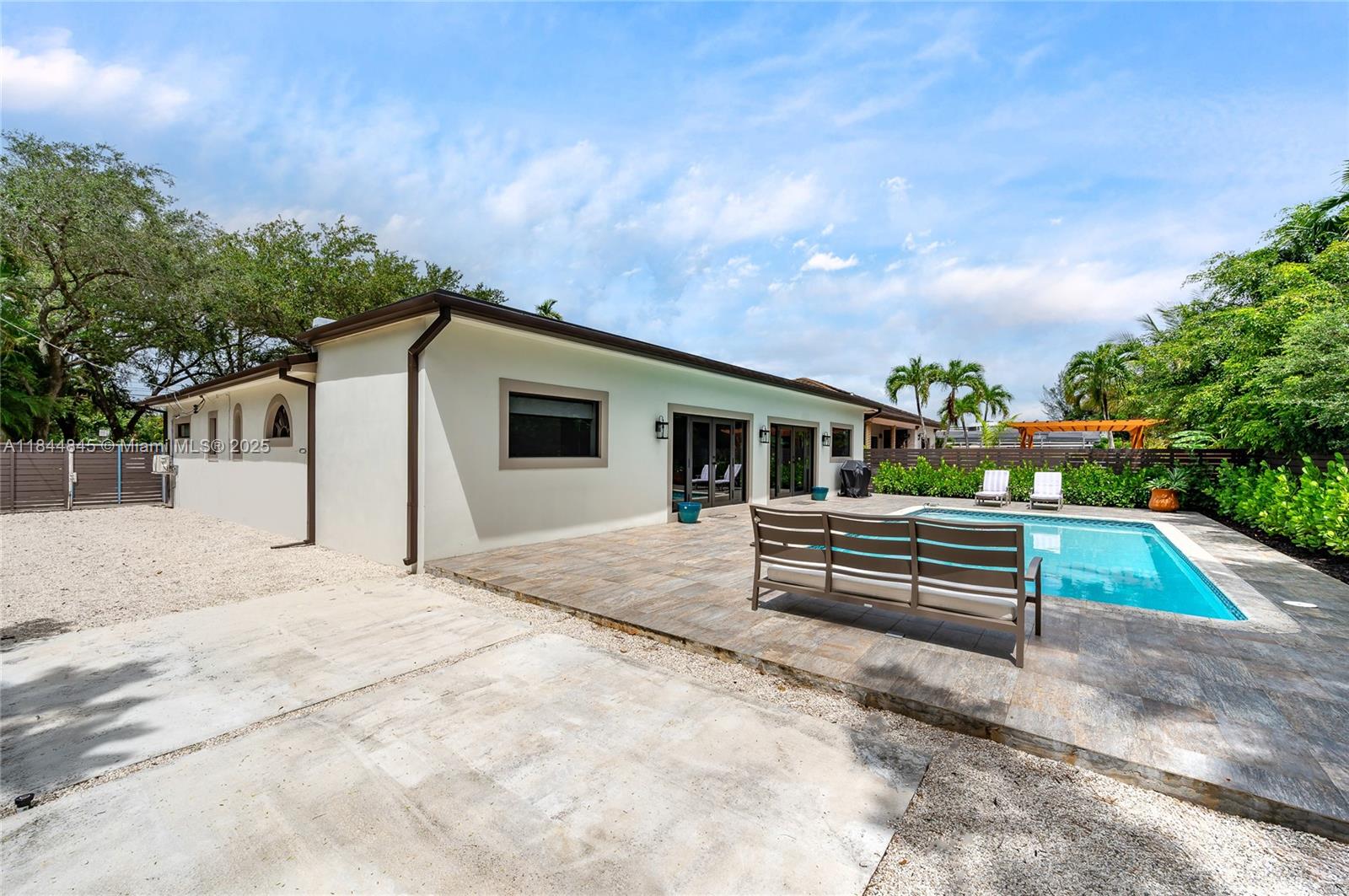 PL 1 OF EAST SPRINGS - Residential