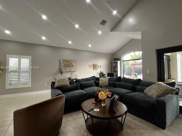 HEFTLER HOMES AT LAGO MAR - Residential