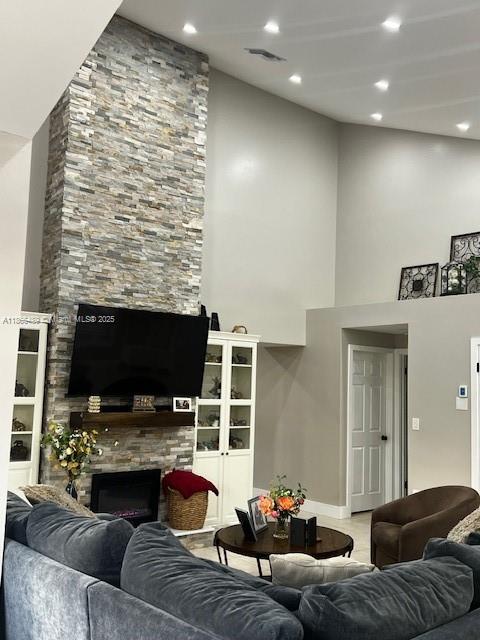 HEFTLER HOMES AT LAGO MAR - Residential