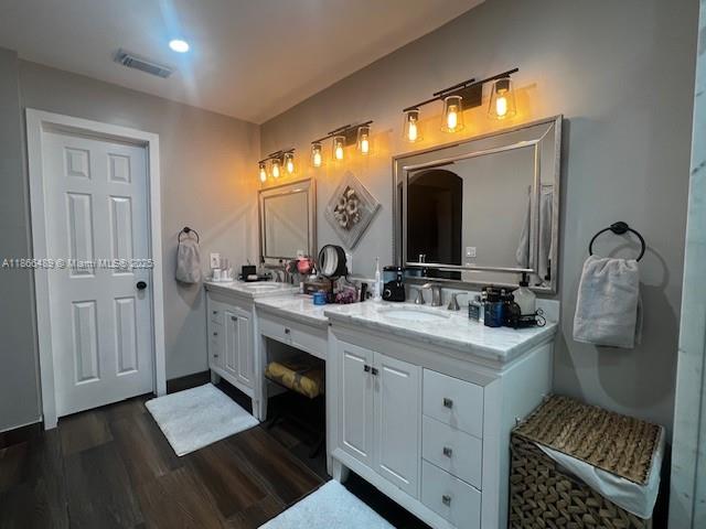 HEFTLER HOMES AT LAGO MAR - Residential