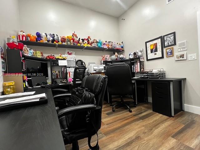 HEFTLER HOMES AT LAGO MAR - Residential