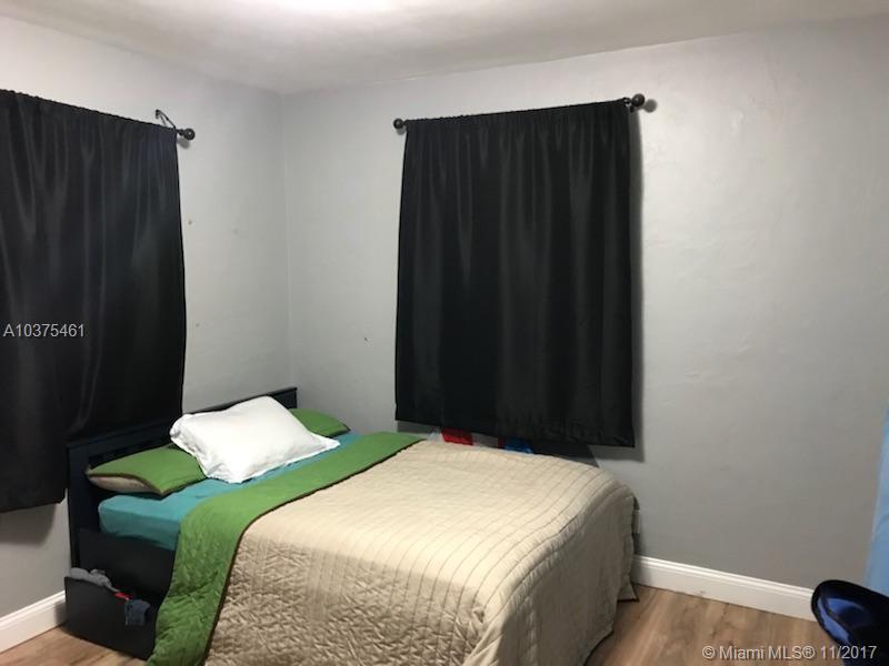 MIC-LIL ESTATES - Residential Lease