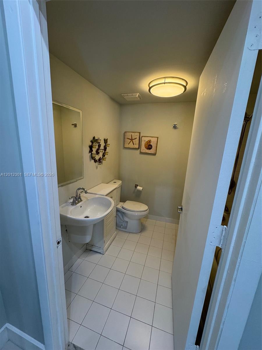 NEO VERTIKA CONDO - Residential Lease
