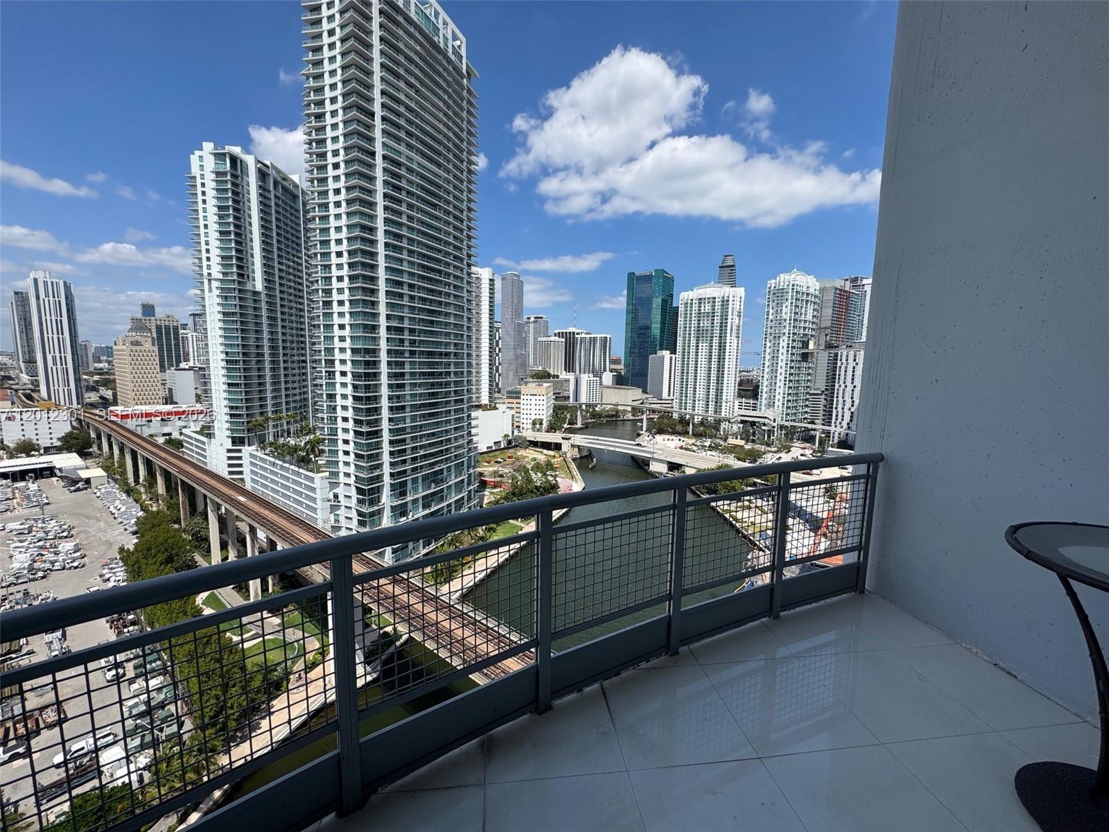 690 SW 1st Ct 2301